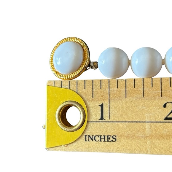 VTG White Beaded Necklace Plastic Individually Knotted 28" Chunky Mid-Century - Picture 9 of 16